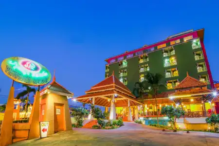 Phuphaya Resort Pattaya - 30