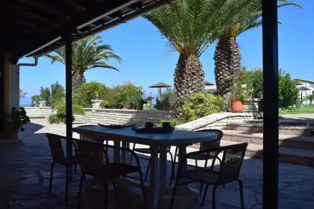 S&C Kosmos Beach Resort - 88