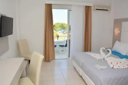 Costa Angela - 3
