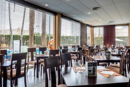 Illot Suites & Spa - 17