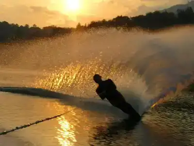 Barry Memle Directly at the Lake - 25