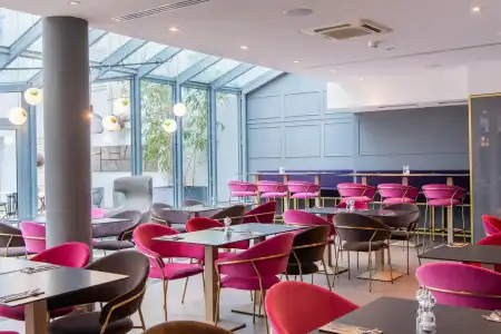 Premier Inn Saarbruecken City Centre - 8
