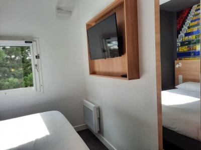 Kyriad Direct Caen Nord – Memorial - 1