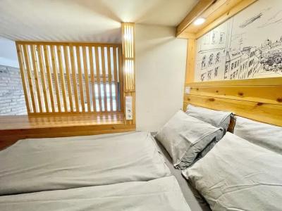 Lavender Circus Hostel, Doubles & Ensuites - 48