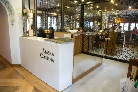 Ambra Cortina Luxury & Fashion Boutique - 9
