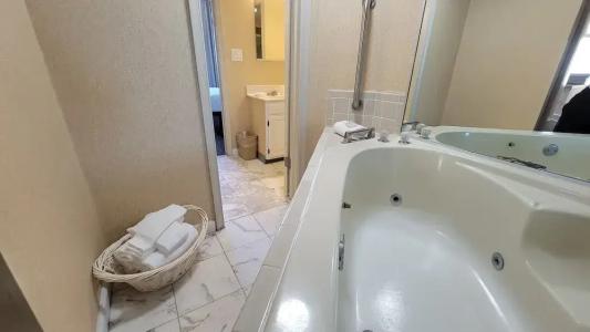 The Historic Cavalier and Beach Club, Autograph Collection - 9