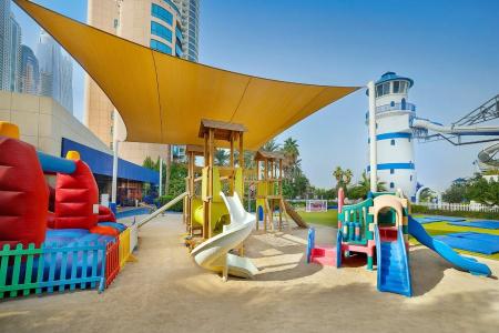 Le Meridien Mina Seyahi Beach Resort & Waterpark - 4