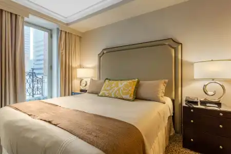Omni Berkshire Place - 36