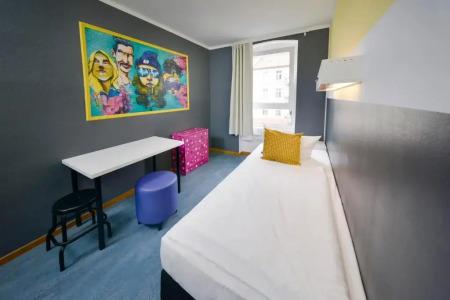 Old Town Hostel - 21