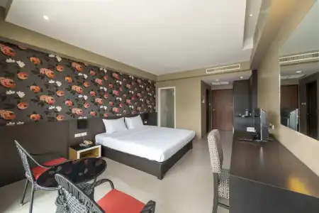 Welcome Plaza - 70