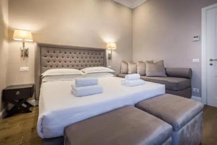 Emma Small Luxury - 128