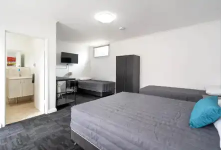 City West Motel - 18