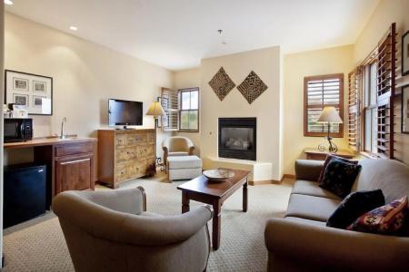 Piñon Court By La Fonda - 69
