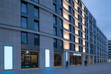 Motel One Frankfurt Messe - 15