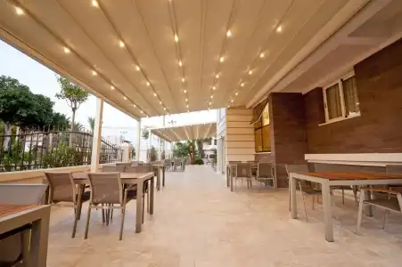 Atrium Apart - 10