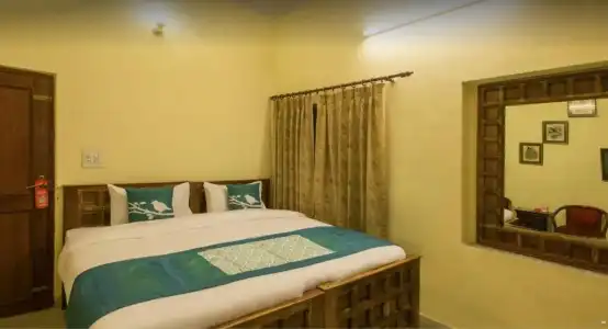 Raghuraj Palace - 76