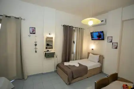 Rania Studios - 75