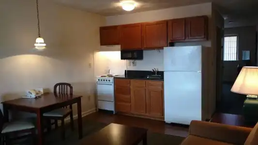 Affordable Suites Charlottesville - 11