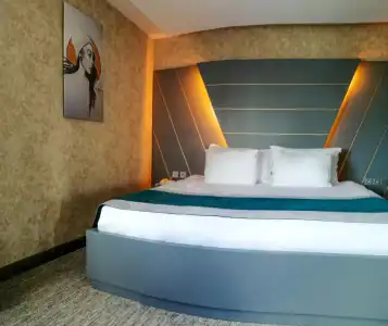 The Life & Spa - 18