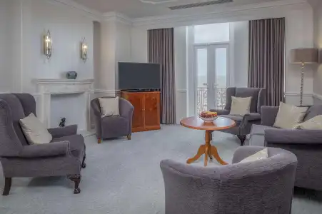 DoubleTree by Hilton Brighton Metropole - 4