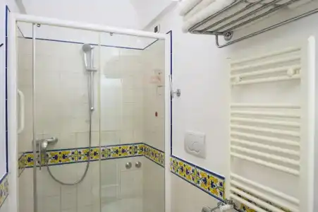 Bellevue Suite - 16