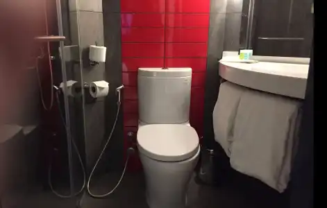 ibis Saigon Airport - 6