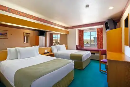 Microtel Inn & Suites by Wyndham Albuquerque West - 22