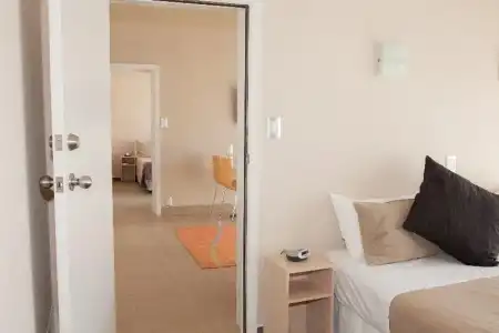 The Avenue - 11
