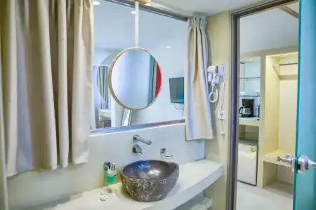 Alia suites and spa - 43