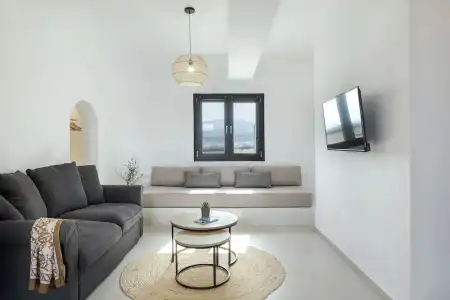 Onyx & Suites - 110