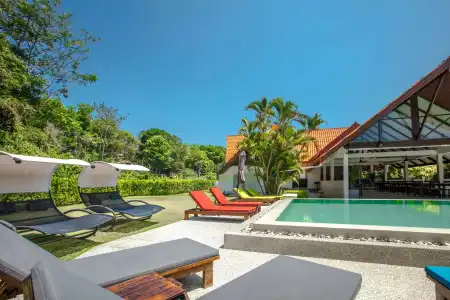 Naiharn Beach Resort - 16