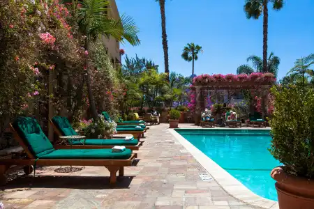 Best Western Plus Sunset Plaza - 16