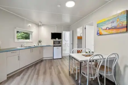 Christchurch Top 10 Holiday Park - 97