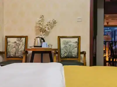 Mama Naxi Guesthouse - 28