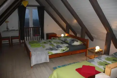 Julia's Guesthouse B&B - 3