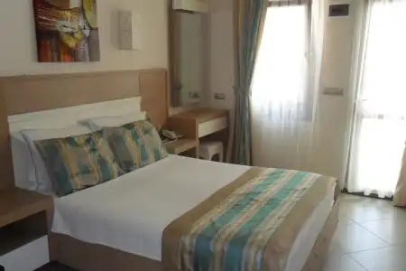 Costa Asmin - 5