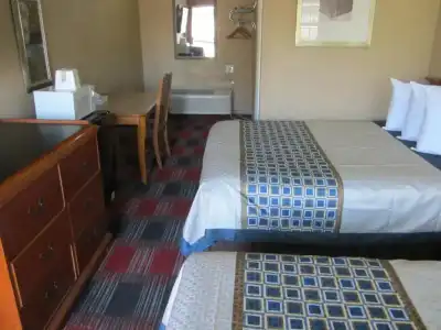 Little Boy Blue Motel - 27