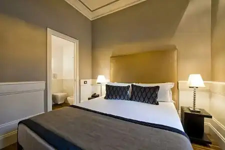 The Independent Suite - 30