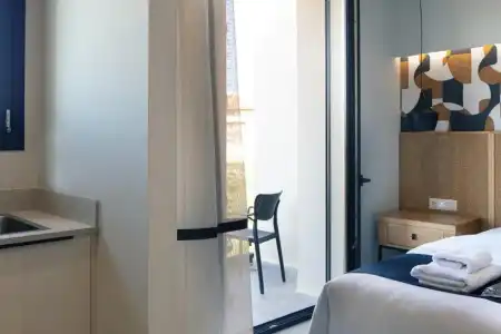 Chapter 02 Gallery Suites - 41
