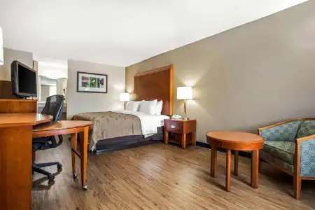 Quality Inn & Suites University Area - 37