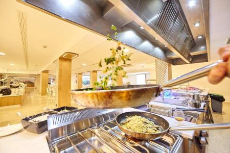 MLL Mediterranean Bay - Adults Only - 33