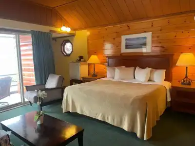 Lake Crest Inn - 34