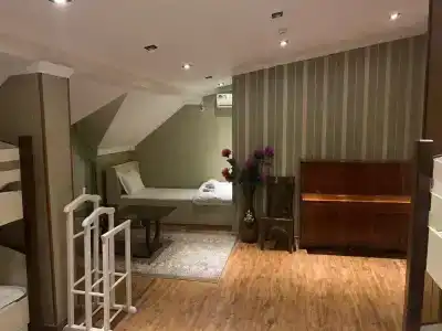 Eleon - Hostel - 6