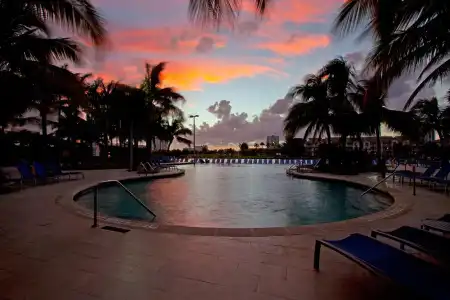 Doubletree Resort by Hilton Hollywood Beach - 27