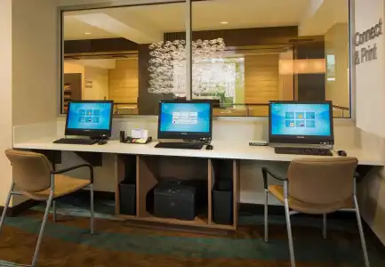 Fairfield Inn & Suites by Marriott Calgary Downtown - 17