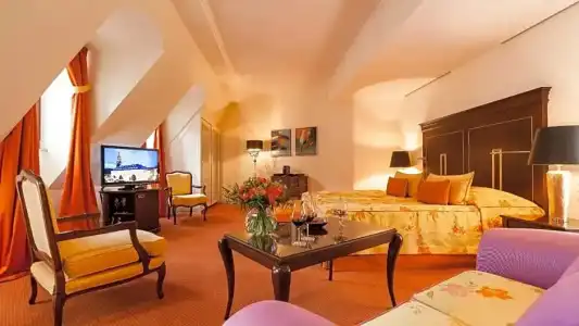 Relais & Châteaux Bülow Palais - 80