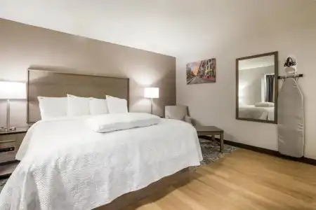 Red Roof Inn PLUS+ & Suites Savannah - I-95 - 53