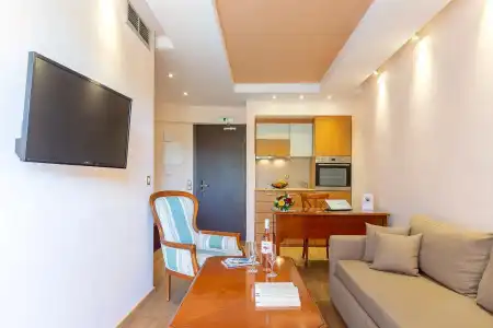 Oasis Apartments - 76