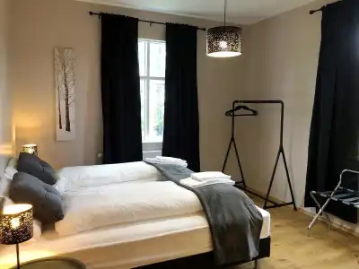 Bjork Guesthouse - 1