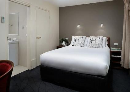 The Victoria Melbourne - 6
